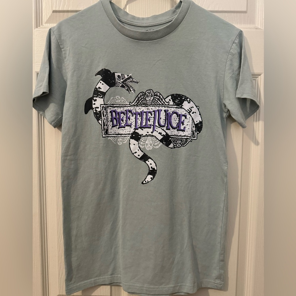 Beetlejuice tee Gently worn. Mens sz Small unisex